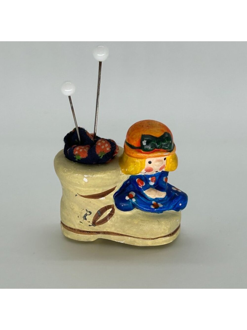 Vintage Pin Cushion Ceramic Tiny Boot with Doll Miniature 1950s Japan Sewing Kit - Picture 5 of 9
